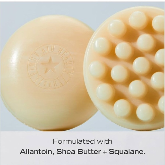 First Aid Beauty Gentle Cleansing Body Bar - Cream and White - Picture 2 of 4